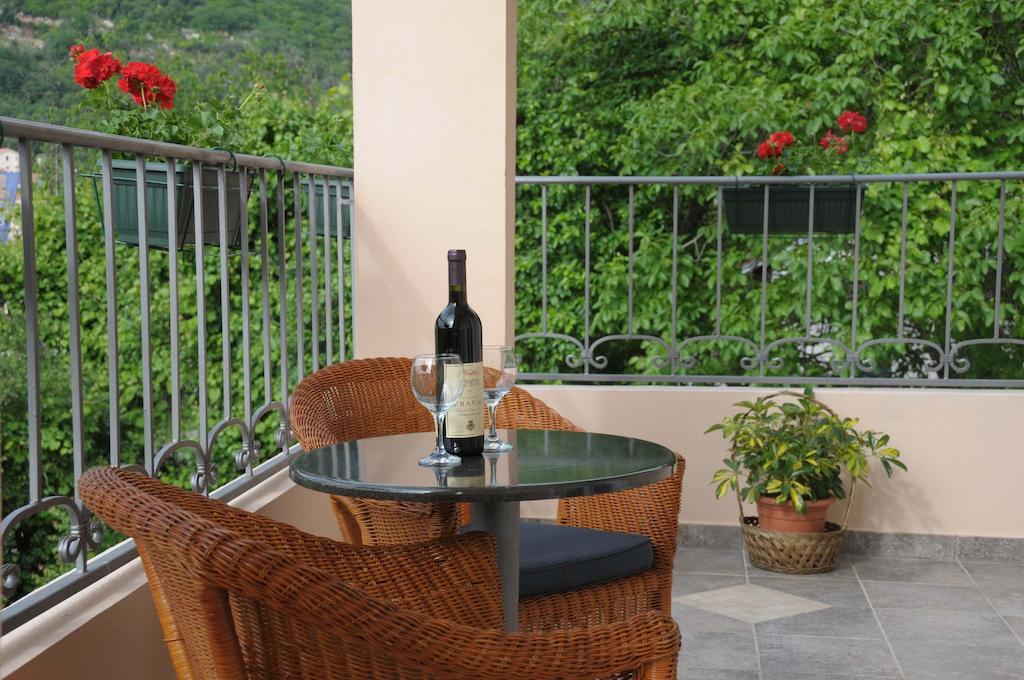 Apartments Royal Budva Pokoj fotografie
