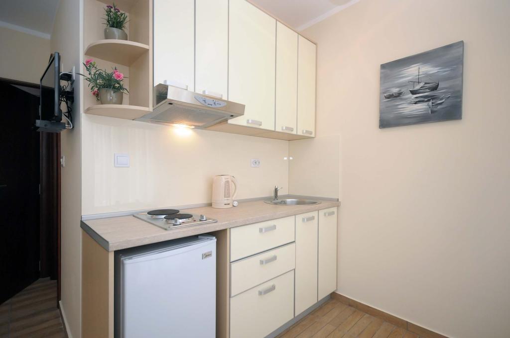Apartments Royal Budva Pokoj fotografie