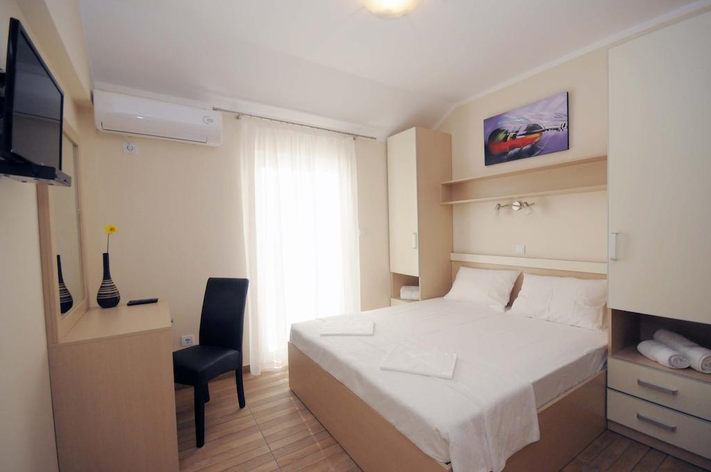 Apartments Royal Budva Pokoj fotografie